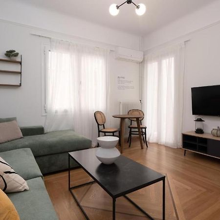 Vibrant Urban Getaway: Modern 1-Bedroom Near Bars, Parks, And Metro 雅典 外观 照片