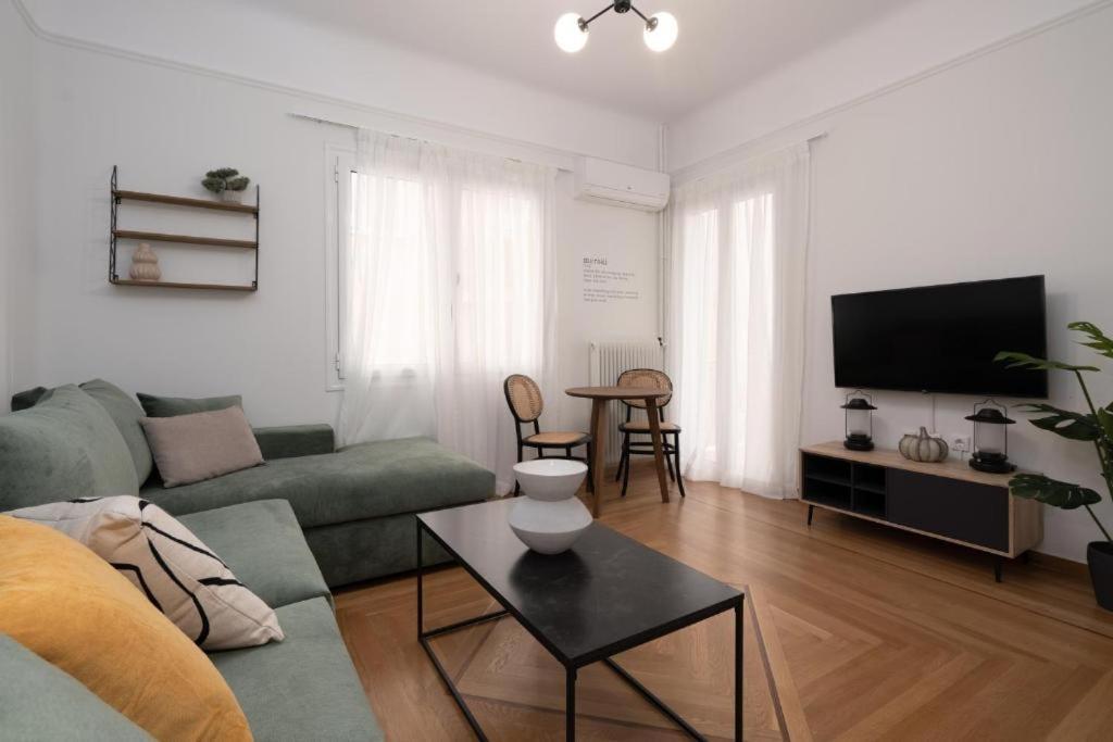 Vibrant Urban Getaway: Modern 1-Bedroom Near Bars, Parks, And Metro 雅典 外观 照片
