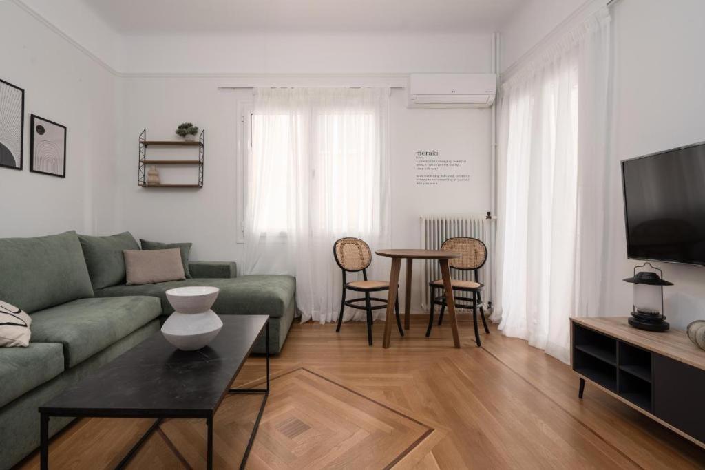 Vibrant Urban Getaway: Modern 1-Bedroom Near Bars, Parks, And Metro 雅典 外观 照片